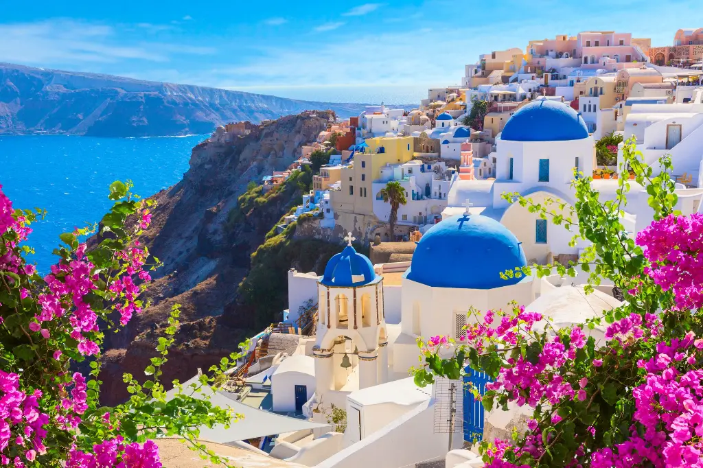 Agence_de_voyages_Visages_du_Monde_Jonzac_17500_Grece_Cyclades_Santorin.webp